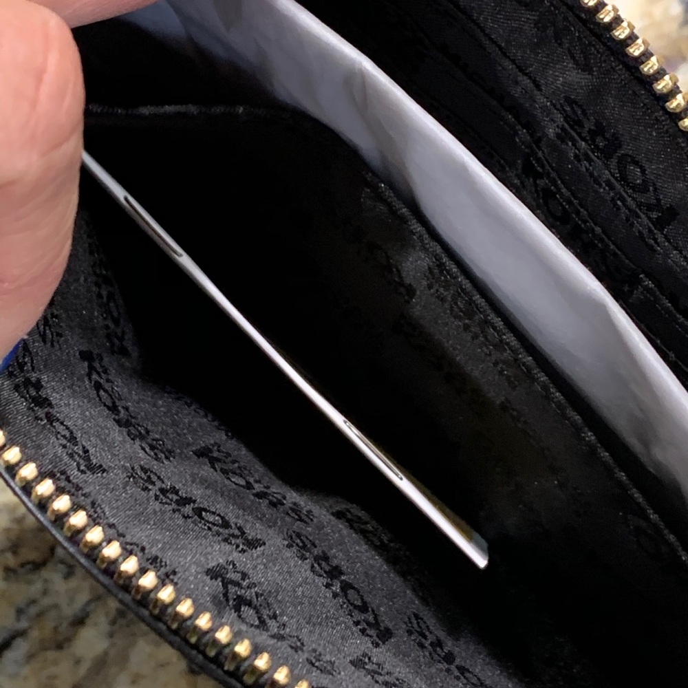 Mickael Kors Fulton Grey Black Zip Clutch Wristlet - Picture 7 of 9